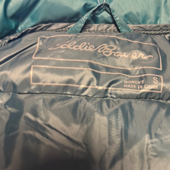 Eddie Bauer Green Quilted Vest with Stand-Up Collar - Picture 7 of 7